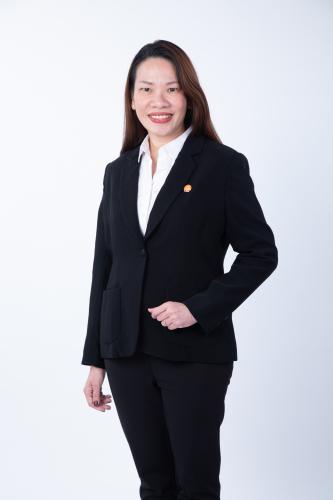 นางสาววีธรา ตระกูลบุญ กรรมการบริหาร ธุรกิจน้ำมันหล่อลื่น  บริษัท เชลล์แห่งประเทศไทย จำกัด